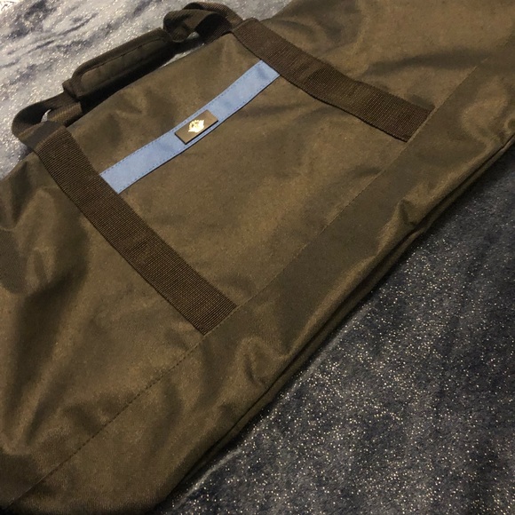 Dockers Duffle Bag (never been used) - Picture 4 of 14